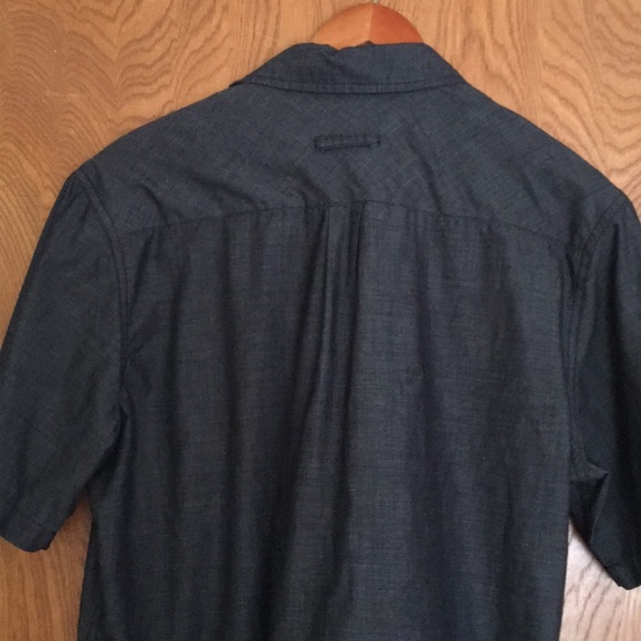 Men’s short sleeve button up shirt - Picture 4 of 4